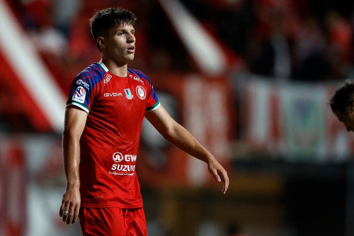 Enzo Ferrario en Unión La Calera este 2024