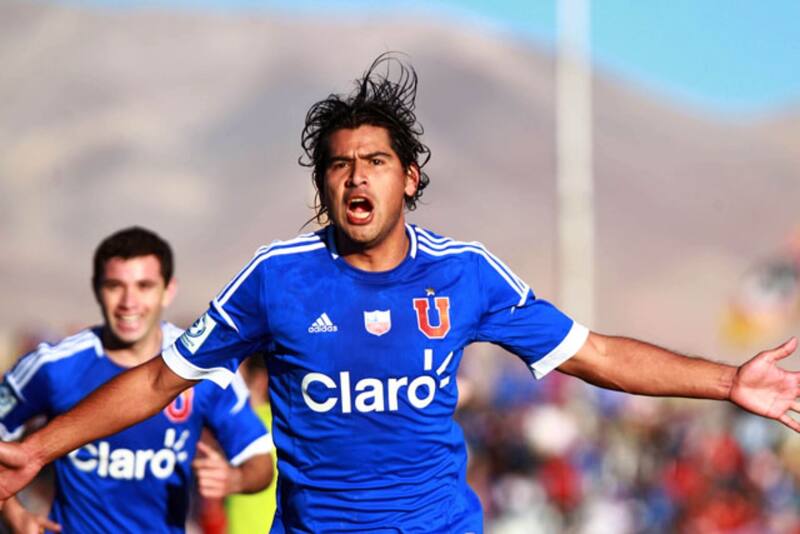 El delantero con paso por la U y O'Higgins actualmente vive un calvario.