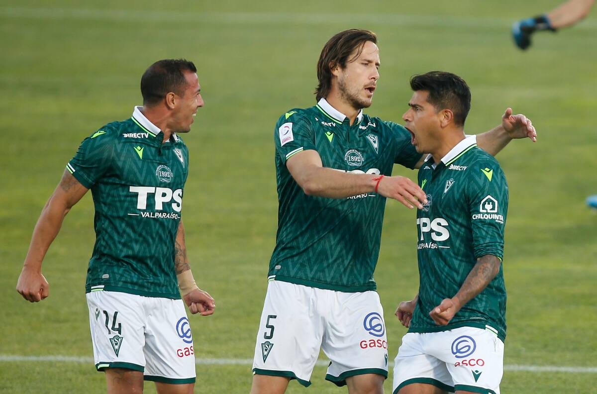 El referente de Santiago Wanderers que está entrenando con el primer equipo