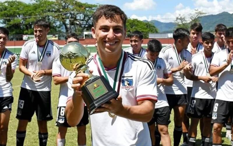 El jugador de Colo Colo fue el MVP del torneo.