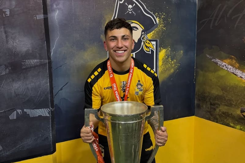 El extremo de 21 fichó a principio de año en Coquimbo y levantó el título de la Liga de Primera