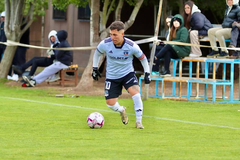 El jugador estuvo desde los 12 años en Colo Colo y terminó rescindiendo contrato a principios de este 2025