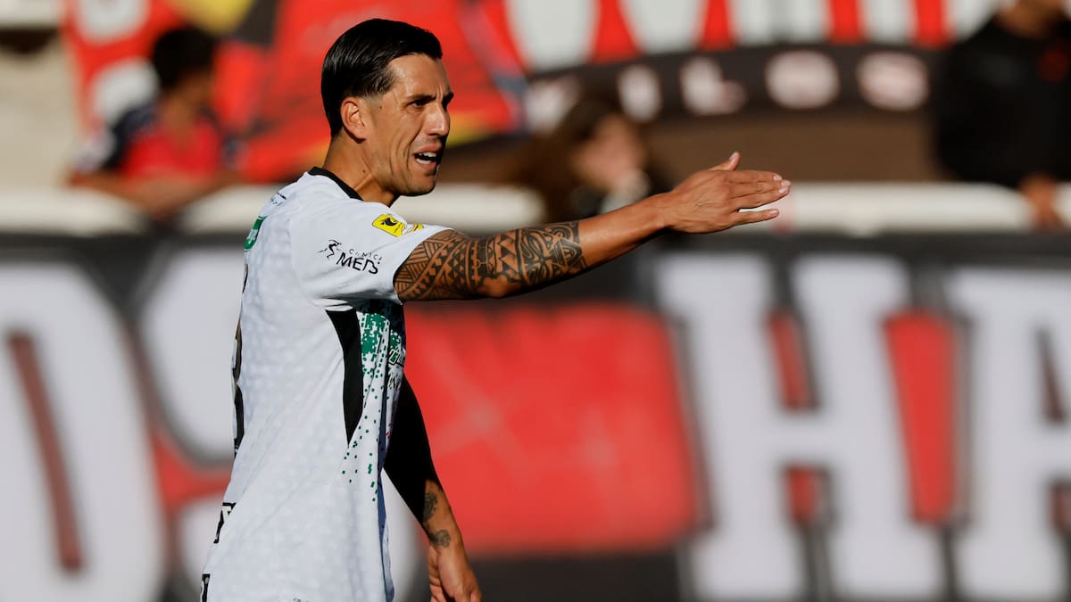 Tras sonar en Colo-Colo y la UC: el calvario que vive Enzo Roco en su regreso al fútbol chileno