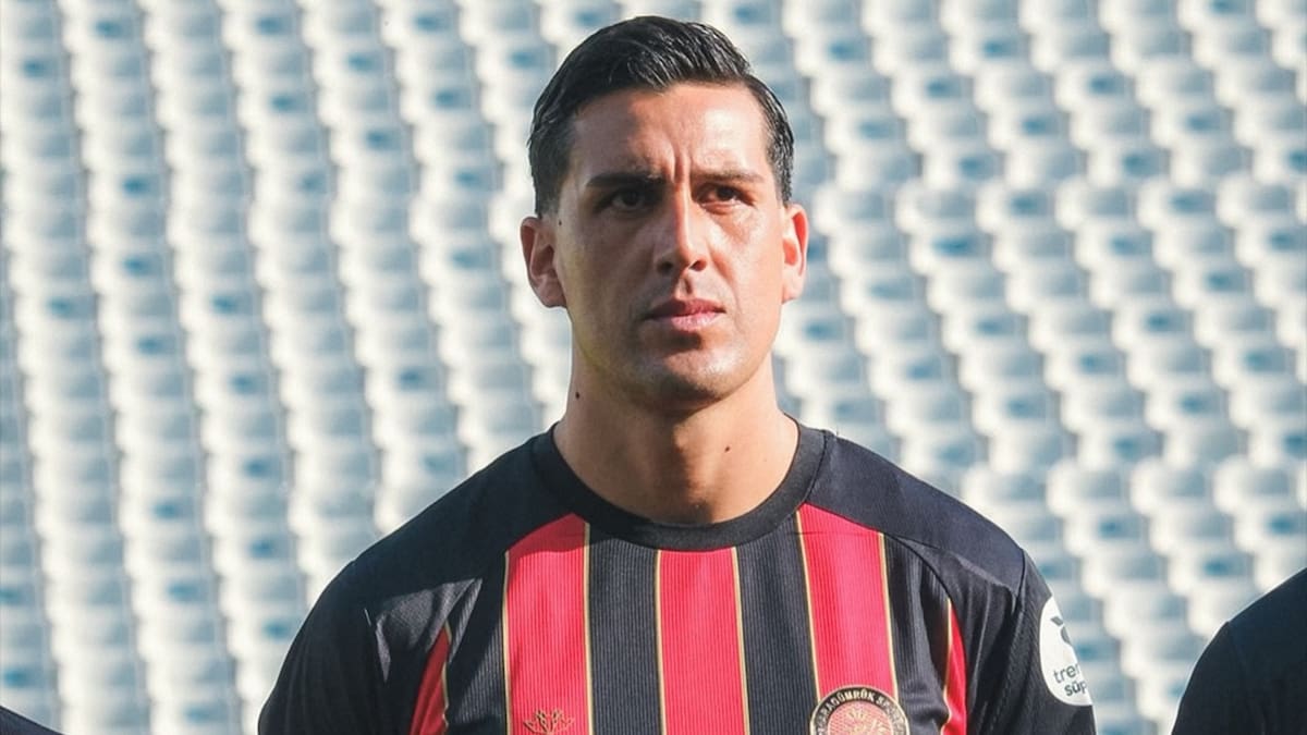 “Yo no cierro puertas”: Enzo Roco entre las opciones de Colo Colo para reemplazar a Alan Saldivia