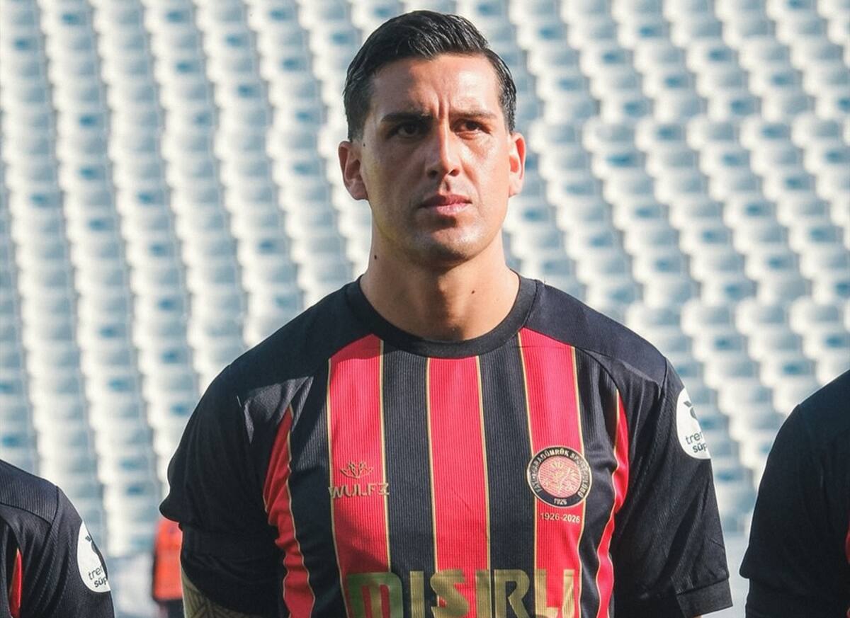 El defensor aparece en la órbita de Colo Colo, pero también de Universidad Católica. Foto: @e.prr en Instagram.