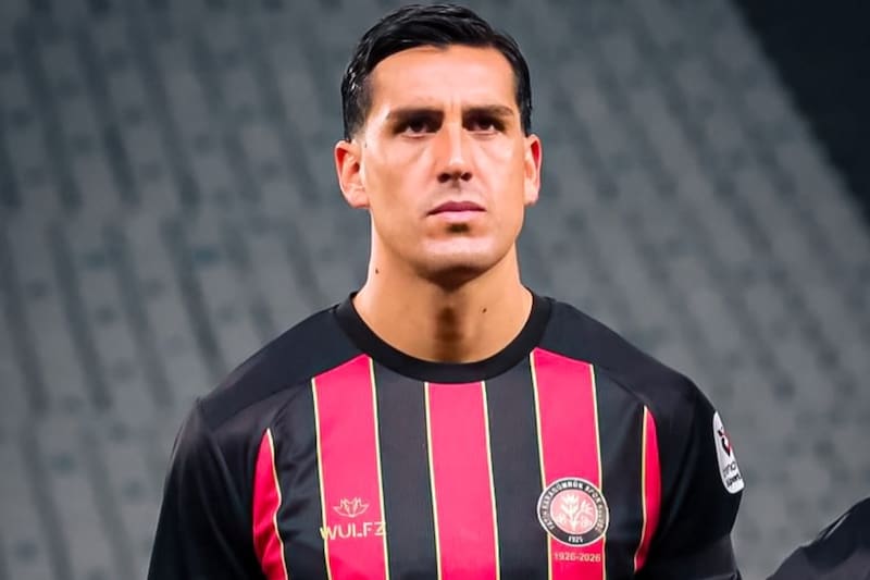 El defensor se despidió de su club en Turquía.