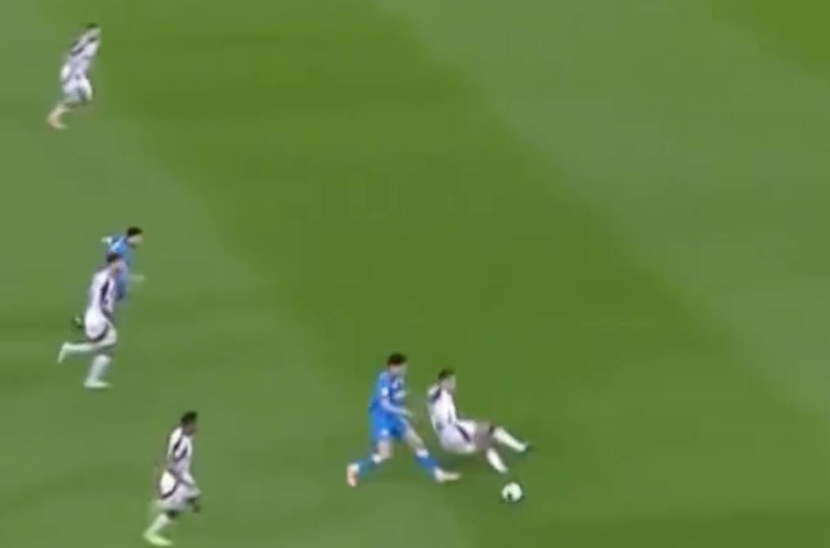 VIDEO | La tremenda jugada de un futbolista chileno que pocos vieron y es aplaudida en todo el mundo