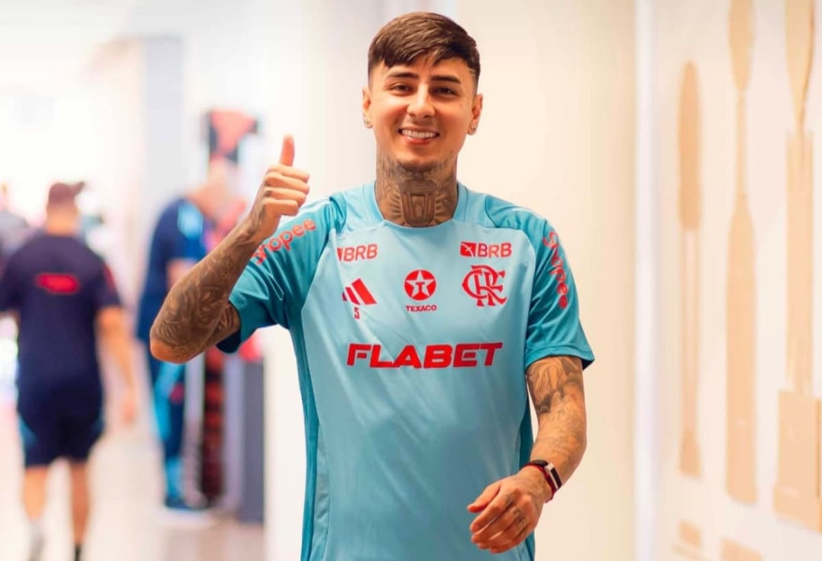 En Flamengo vislumbran el retorno del chileno para el partido ante Botafogo. Foto: @Flamengo.
