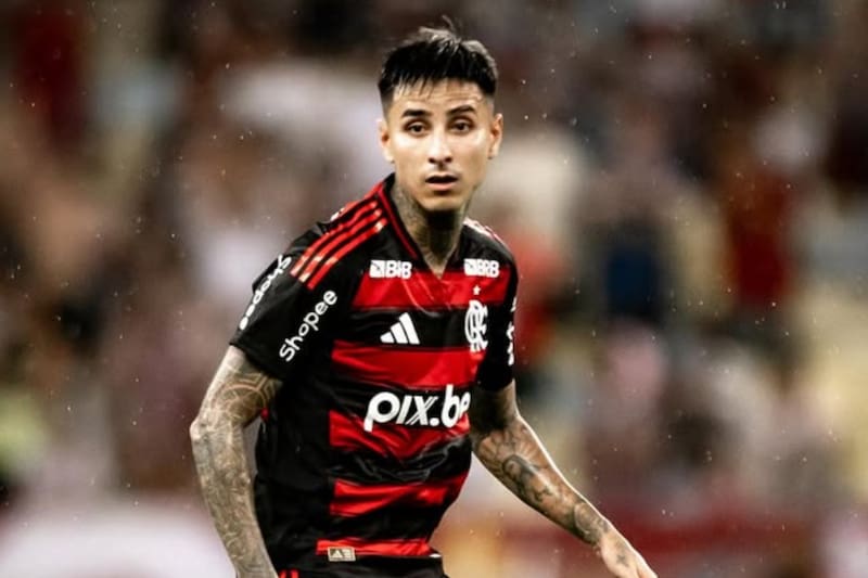 en el partido de Flamengo contra Fluminense. Foto: @lucasalmeidal17