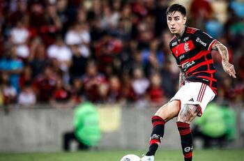 Erick Pulgar se quedó sin DT y será dirigido por un recordado ex jugador del Chelsea