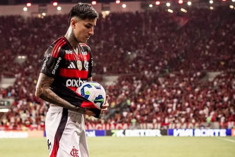 enfrenta con Flamengo al Sao Paulo de Gonzalo Tapia.