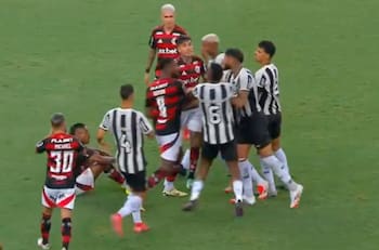 ¡Terminaron a los golpes! Erick Pulgar y Flamengo protagonizan una nueva pelea ante Botafogo en Brasil