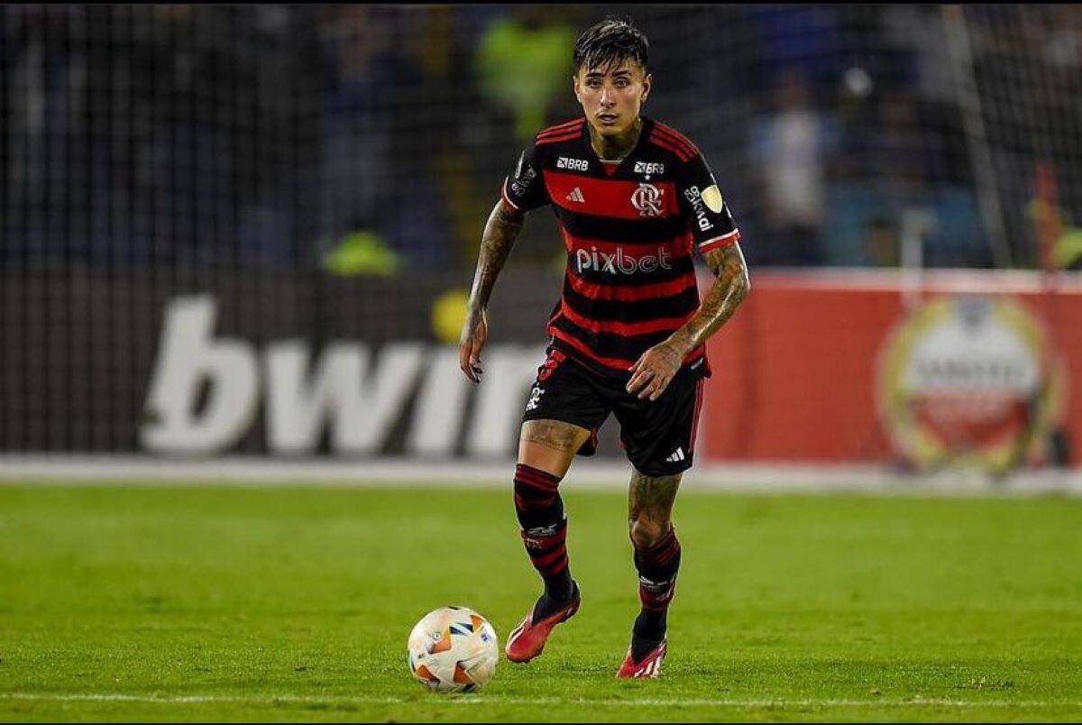 con la camiseta del Flamengo. (Foto: @erickoficial/Instagram)