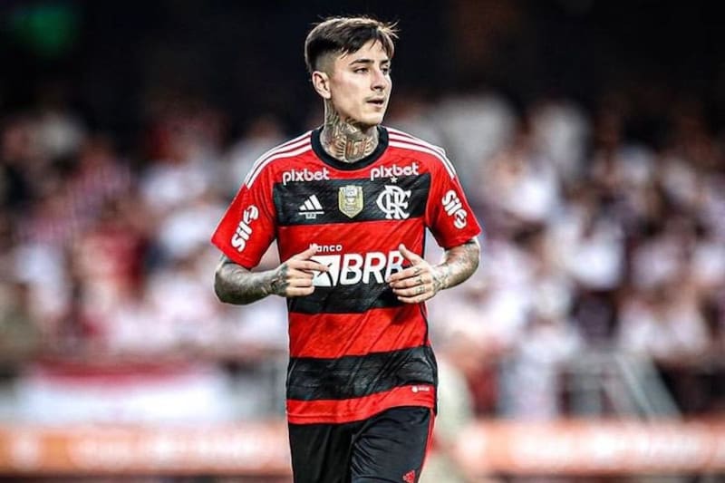 está en el centro de la polémica tras no ser expulsado contra Palmeiras.