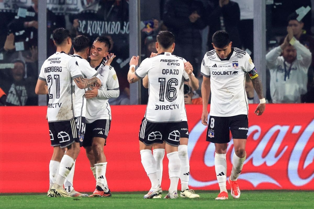 jugando por Colo Colo en el Monumental.