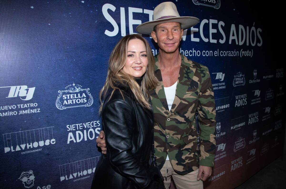 Erik Rubín y Andrea Legarreta comparten una mansión en Acapulco