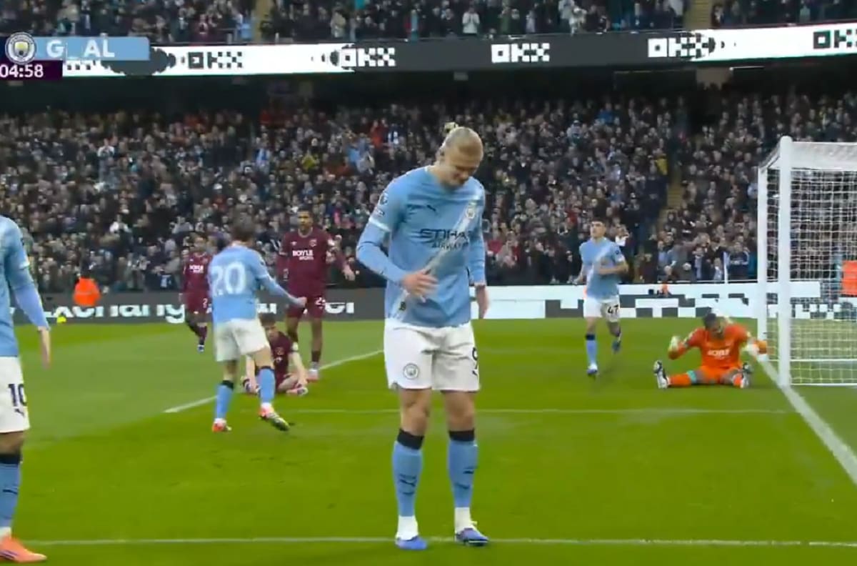 VIDEO | ¡Celebró como Androide! Erling Haaland se demoró 5 minutos en marcar para Manchester City