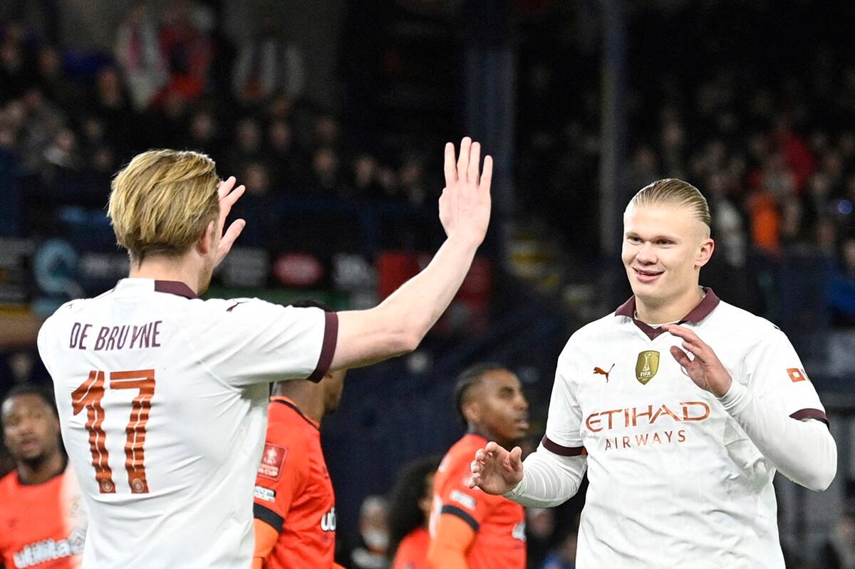 Anotó cinco goles al Luton Town