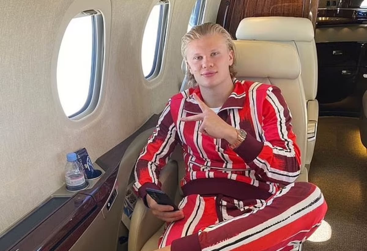 Erling Haaland dejó el cabello suelto para hacerse unas trenzas. Foto: Instagram