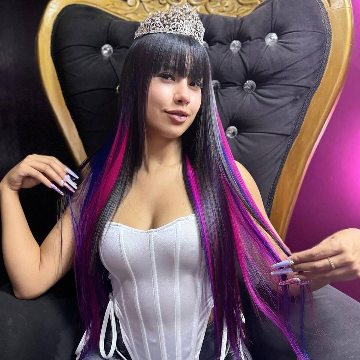 El pasado look de Eskarcita, ahora se atrevió con uno más arriesgado.