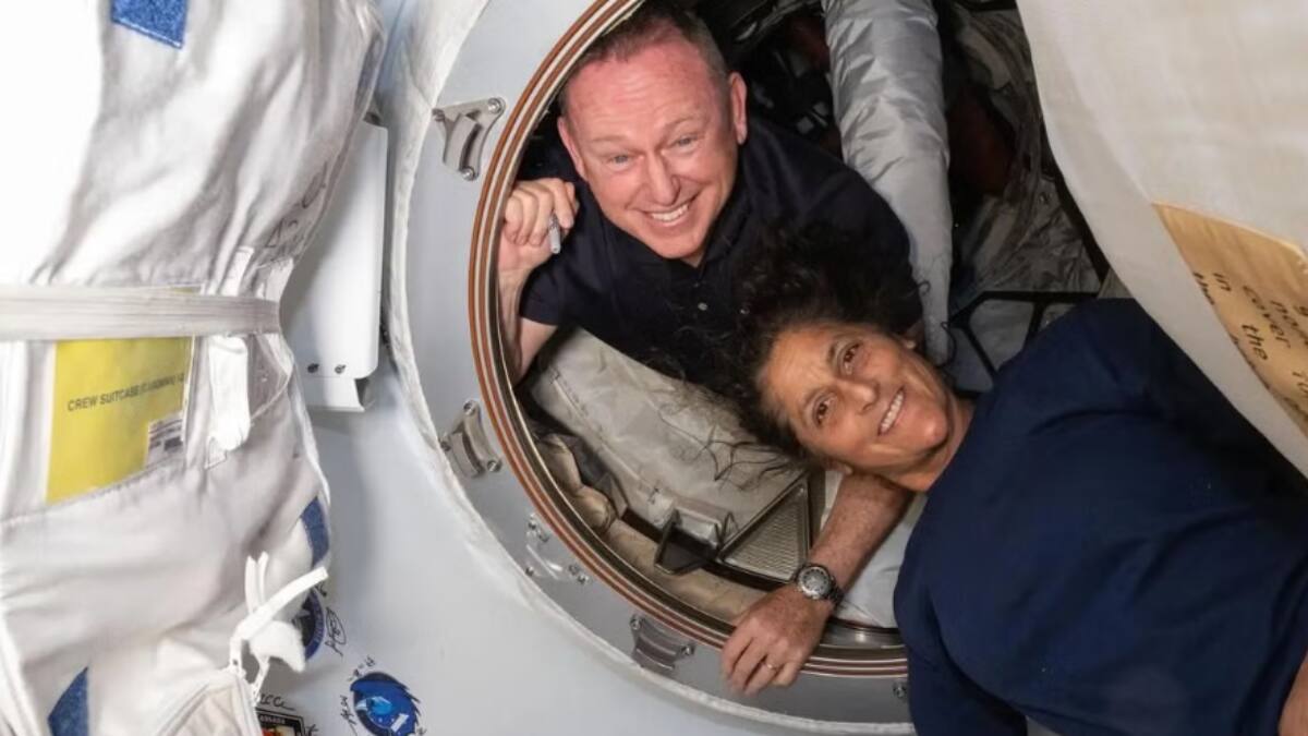 Astronautas de la NASA continuarán varados en el espacio tras retraso en misión de Space X