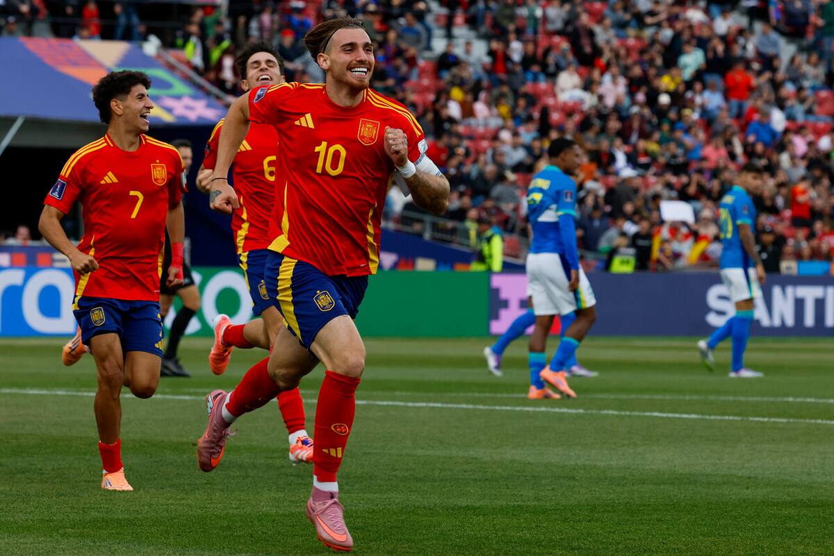 España derrotó a Brasil y lo elimino del Mundial Sub 20. Foto: Agencia Aton.