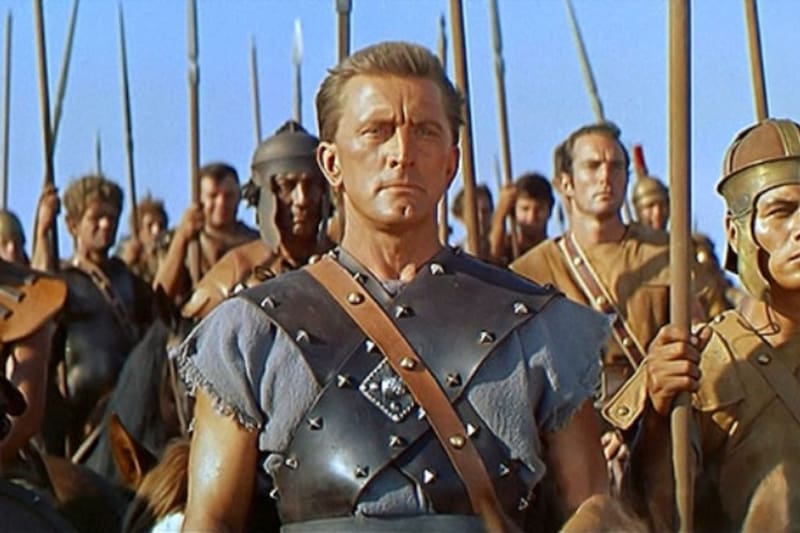 El legendario actor Kirk Douglas protagoniza el film del recordado director.