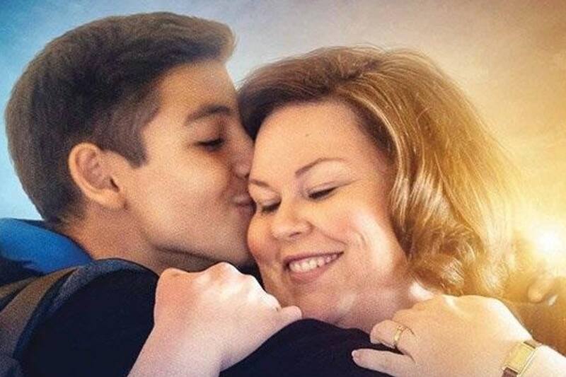 retrata el poder de los milagros en un complejo caso médico.