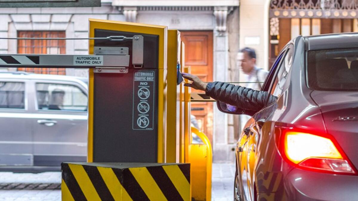 Si tienes esta tarjeta bancaria puedes obtener estacionamiento GRATIS en los Mall Plaza