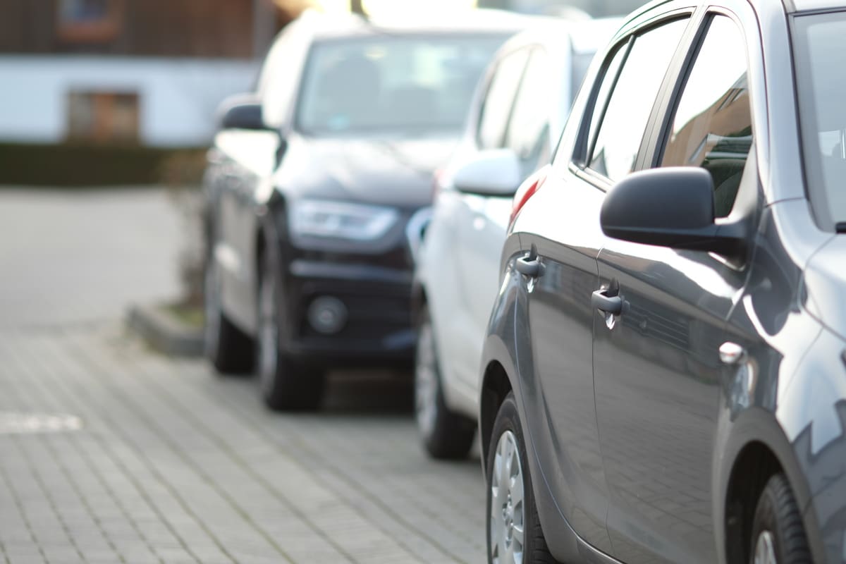 "E Santiago" cuenta con más de 200 espacios para estacionamientos.
