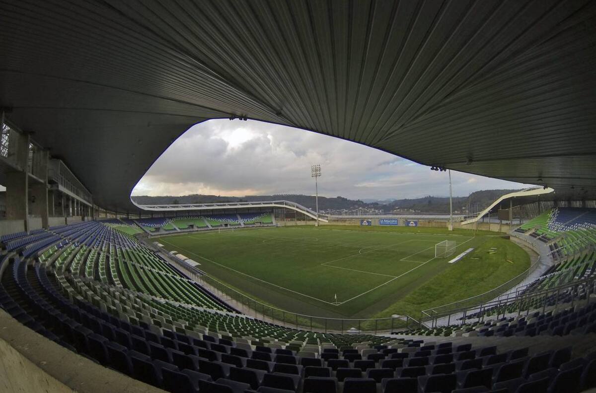 Los 10 estadios más espectaculares del fútbol chileno