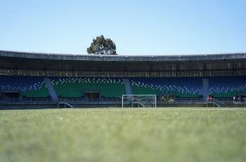 “De los más sorprendentes del mundo”: diario Marca alucinó con este estadio del fútbol chileno
