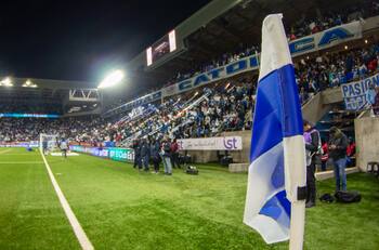 Fue viral: la figura internacional que protagonizó el primer chascarro en el Claro Arena