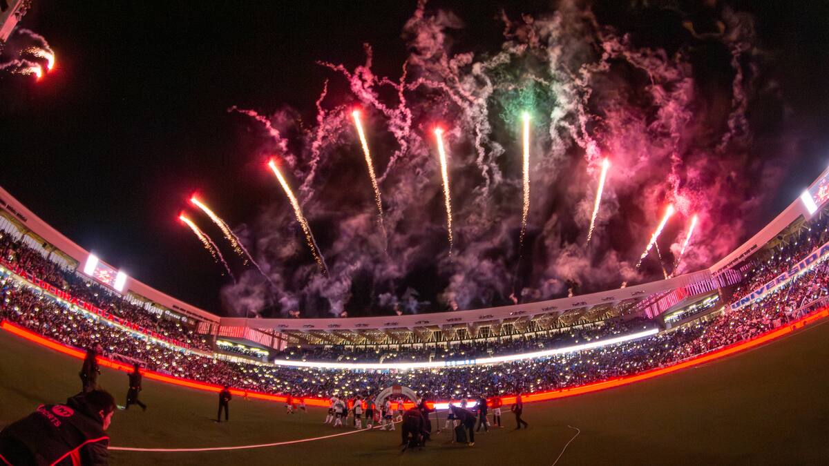 Confirmado: este será el rival internacional de la UC en la inauguración oficial del Claro Arena