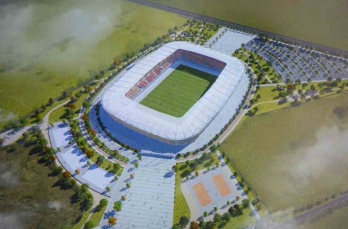 Analizan construcción de nuevo estadio para el fútbol chileno: sería en el sur y para 10 mil personas