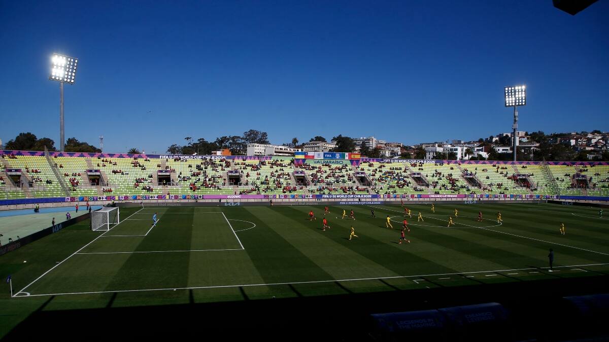 Estadio casi vacío: el ridículo aforo autorizado para el partido entre Wanderers y Cobreloa en Primera B