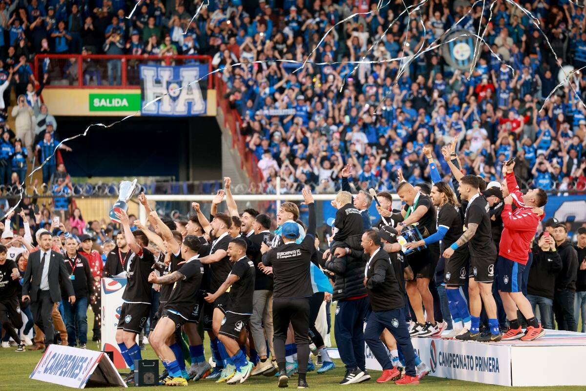 El recinto del Biobío lleno para la consagración de los Acereros en el Campeonato de Primera División 2023. Eduardo Fortes/Photosport