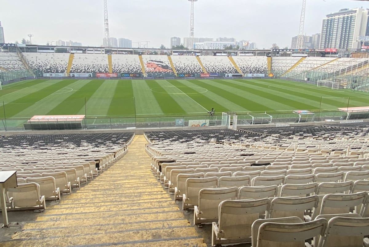 Así luce el césped del Monumental en la previa del duelo de Colo Colo vs Deportivo Cali.
