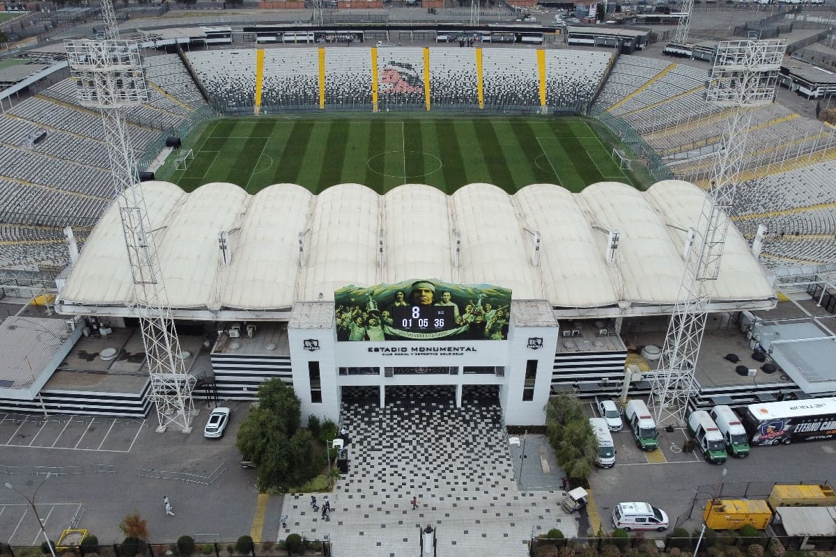 Las empresas que se reunirán con Blanco y Negro tienen experiencia en el trabajo de namming rights de estadios de NFL y fútbol. Foto: Aton.