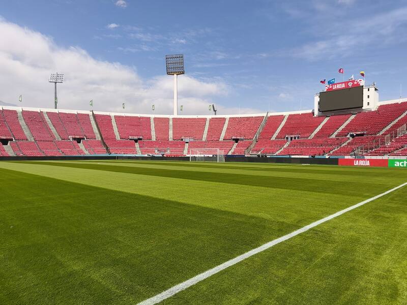 La U aseguró 14 de 15 partidos en el recinto. Foto: IND Chile