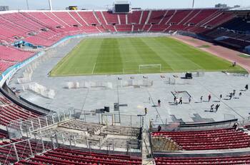 Constanza Martínez deja la Delegación Presidencial Metropolitana: ¿Cómo afectará esto al fútbol chileno?