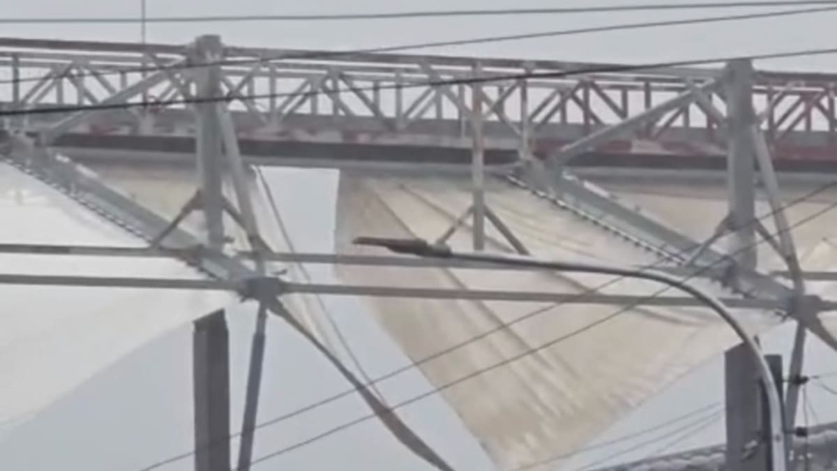 VIDEO | No solo el de Temuco: otro estadio del fútbol chileno sufre daños con el temporal