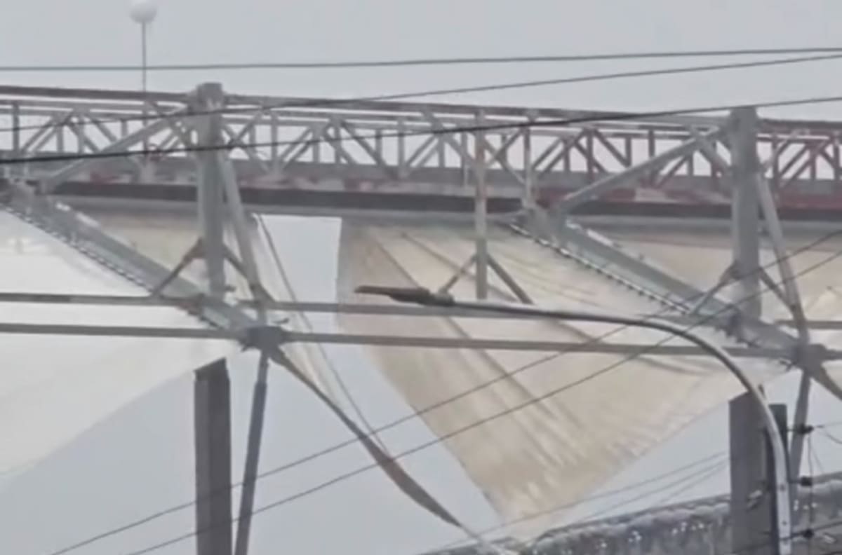 VIDEO | No solo el de Temuco: otro estadio del fútbol chileno sufre daños con el temporal