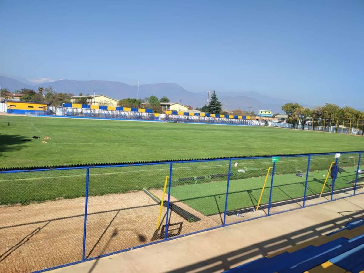 Remodelación estadio Guillermo Guzmán.