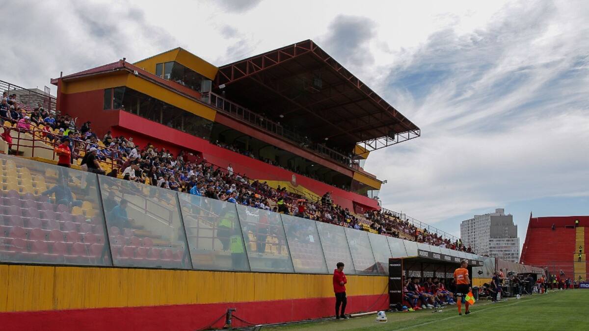 Unión Española sufre por Santa Laura de cara al final del Campeonato Nacional