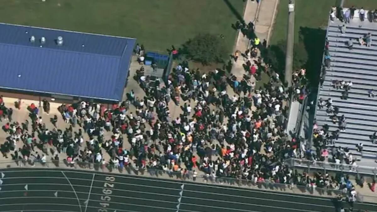 VIDEO | Tiroteo en escuela de Estados Unidos deja al menos 2 muertos y 4 heridos