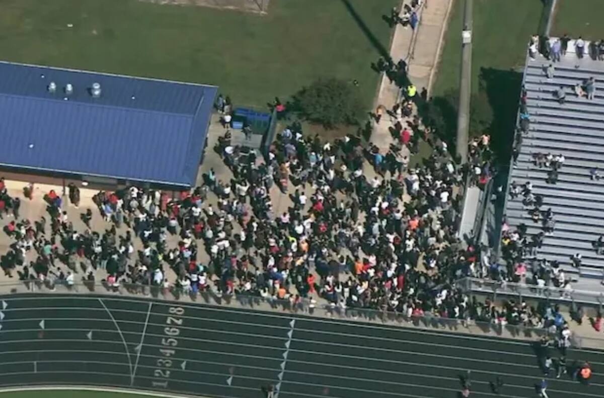VIDEO | Tiroteo en escuela de Estados Unidos deja al menos 2 muertos y 4 heridos