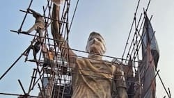 VIDEO | Furor casi religioso: la gigantesca estatua de Lionel Messi que inauguraron en India