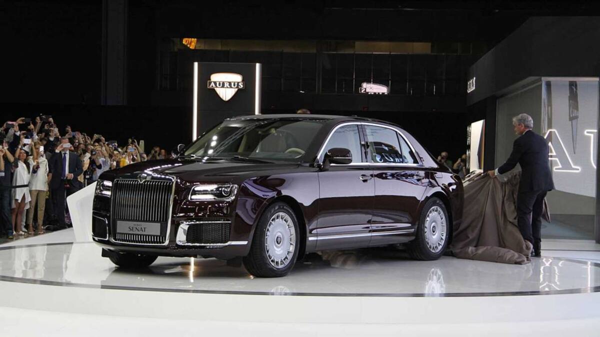 El auto de lujo, tipo limusina, que Vladimir Putin le regaló a Kim Jong Un