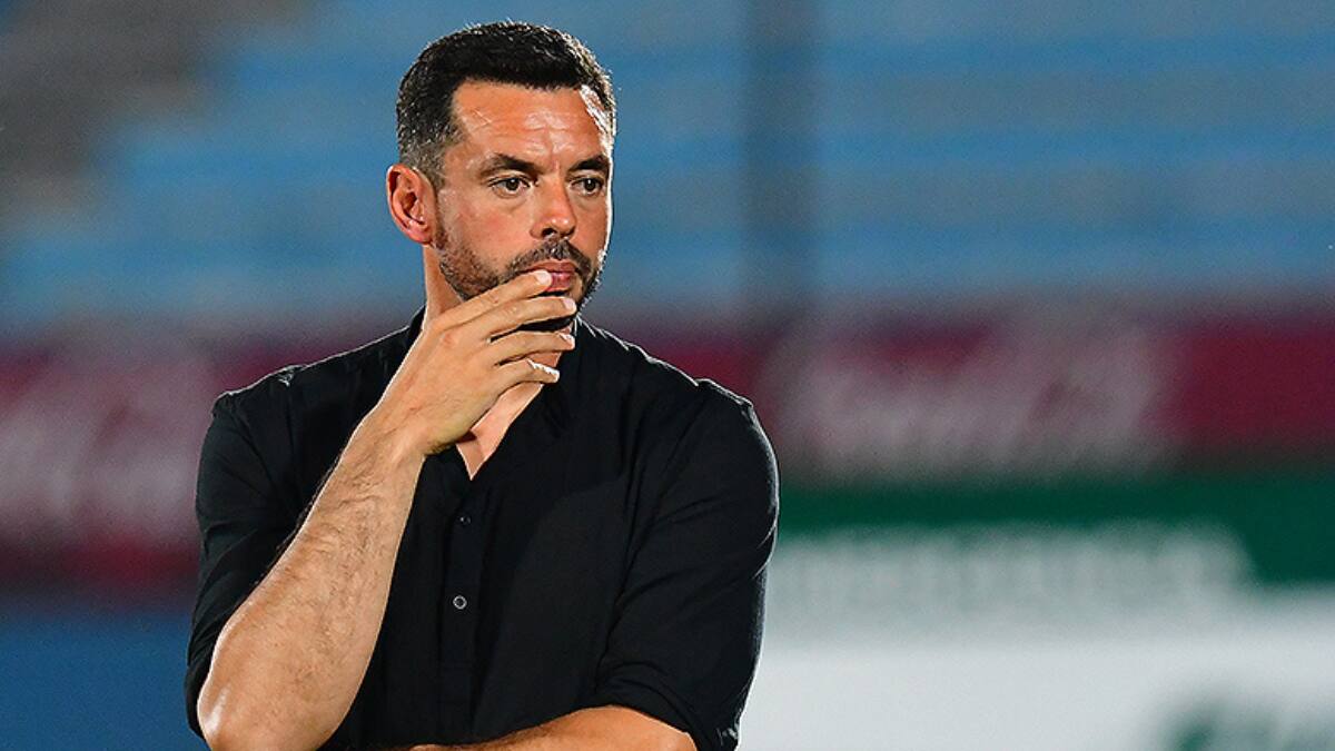 “Tengo pendiente volver y ser el DT de Universidad de Chile; es uno de mis sueños”